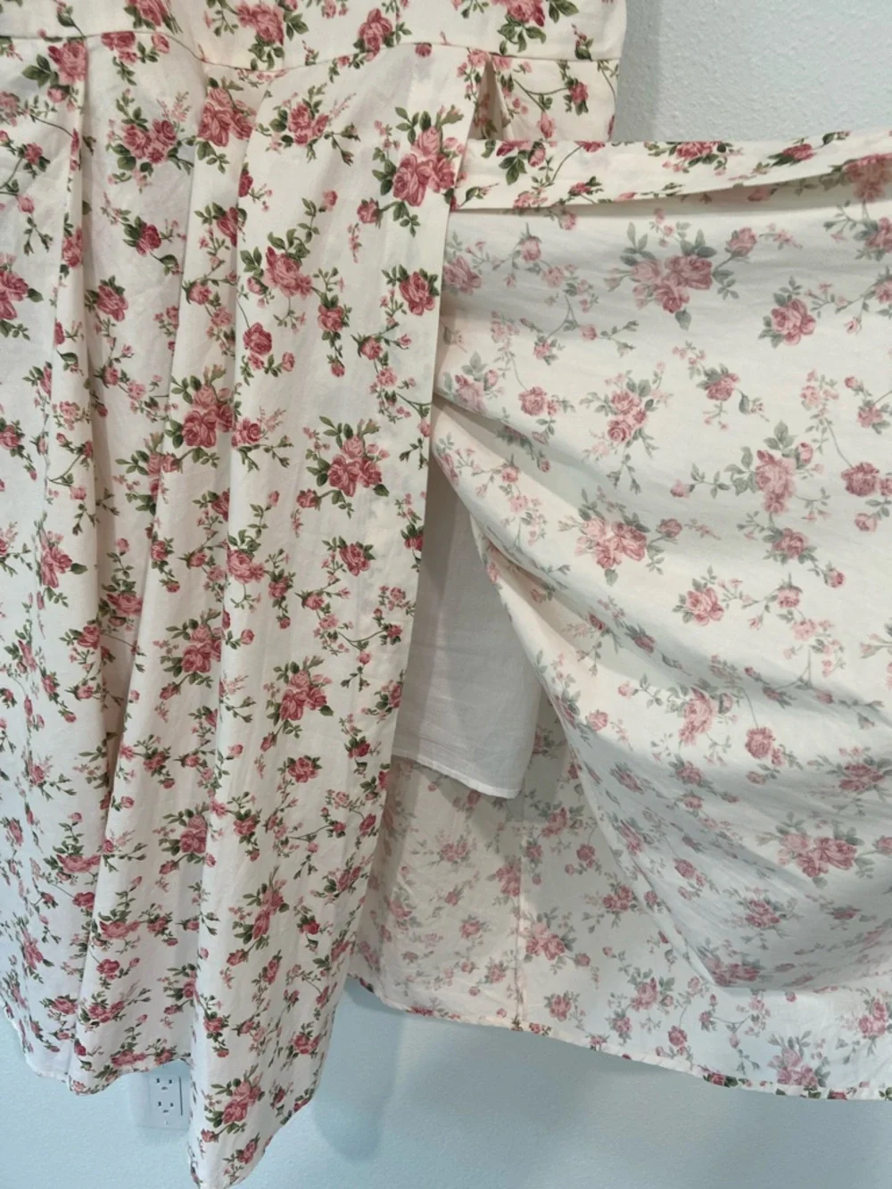 Belle Poque Floral Ruffle Sundress - Cream with Pink Roses. XL